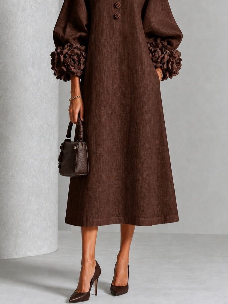 Vestido midi marrón con botones y flores