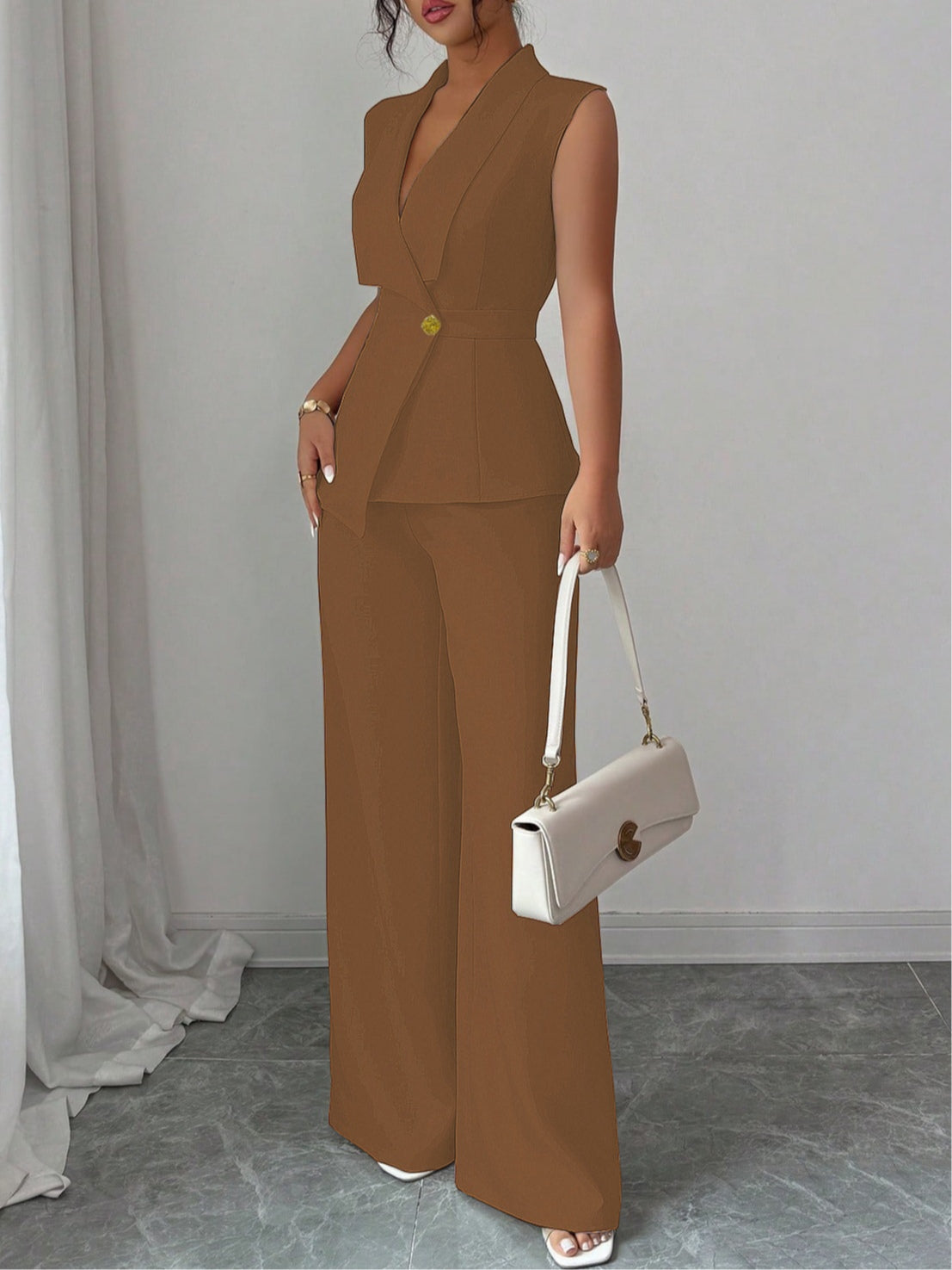 Conjunto de chaleco elegante y pantalón recto