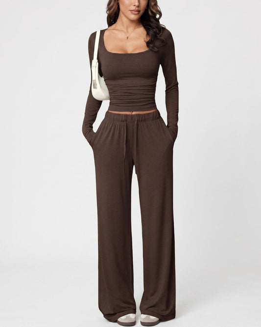 Conjunto de top corto y pantalón ancho