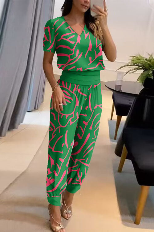 Conjunto casual con escote en V