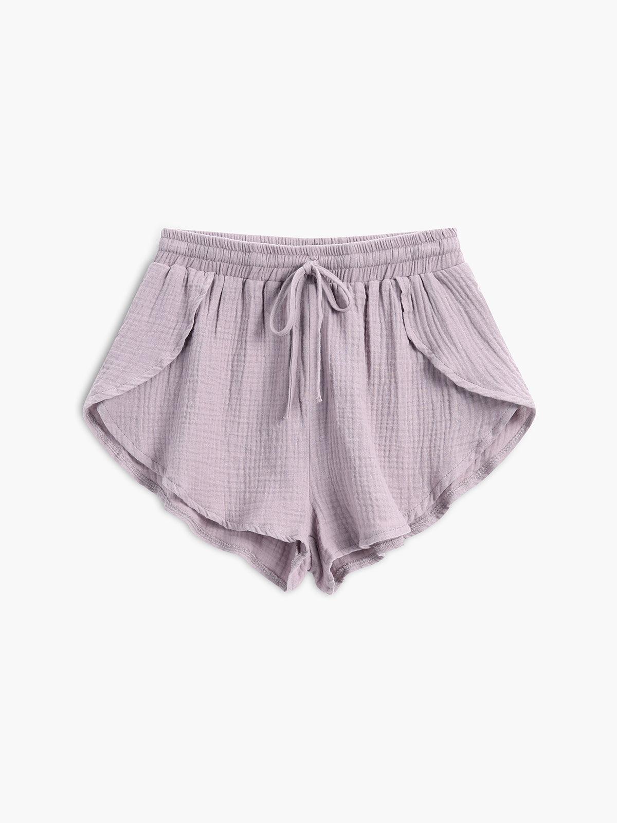Conjunto minimalista de camisa y pantalón corto