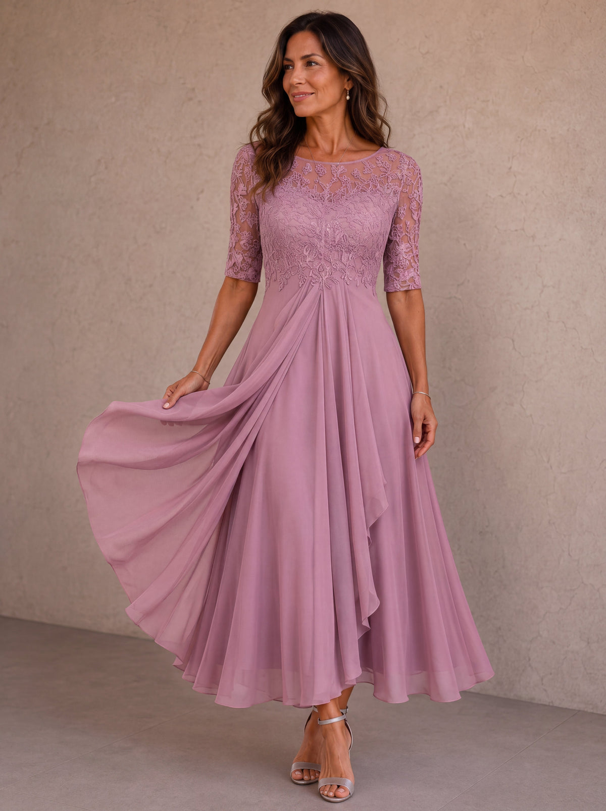 REAL | Vestido largo de encaje y chifón