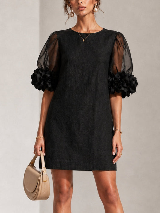 Rosario | Vestido corto con mangas de organza y flores