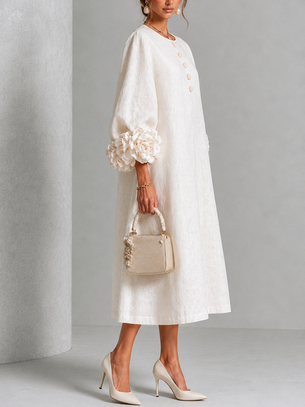 Vestido midi blanco con botones y flores
