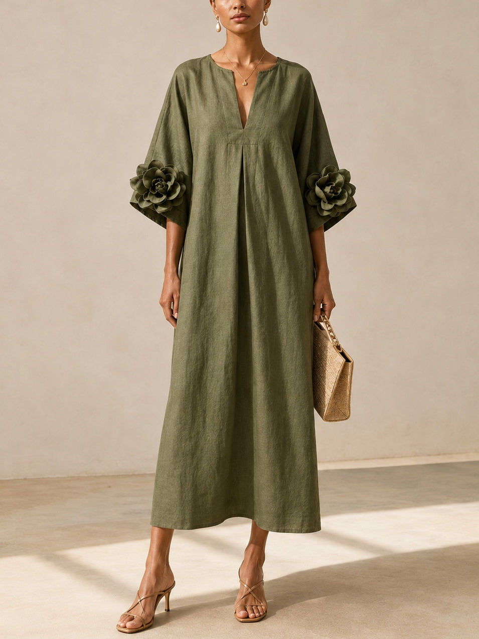 Vestido midi verde oliva con escote en V y flores