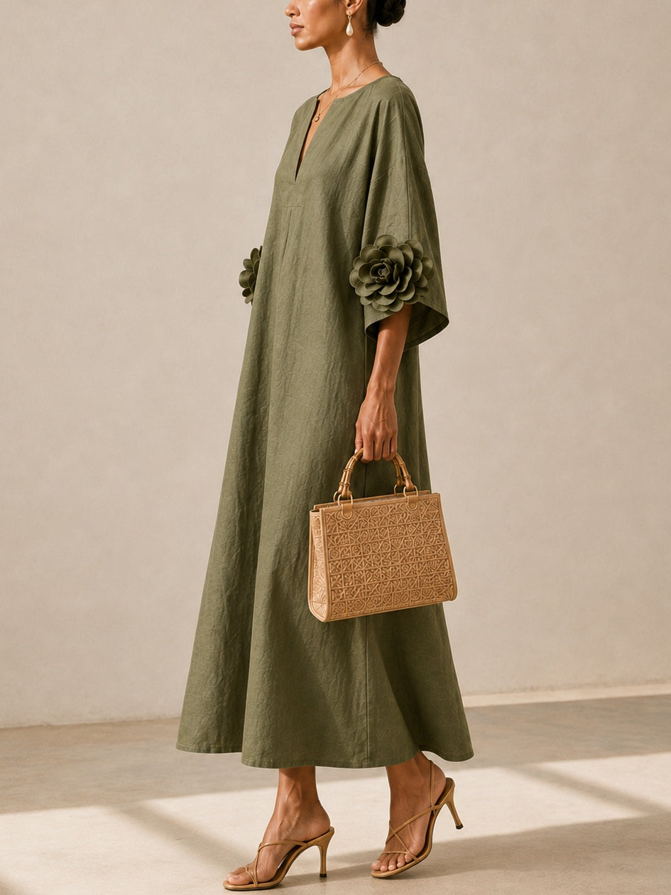 Vestido midi verde oliva con escote en V y flores