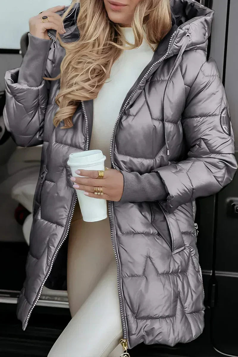 REAL | Chaqueta con capucha de edición limitada