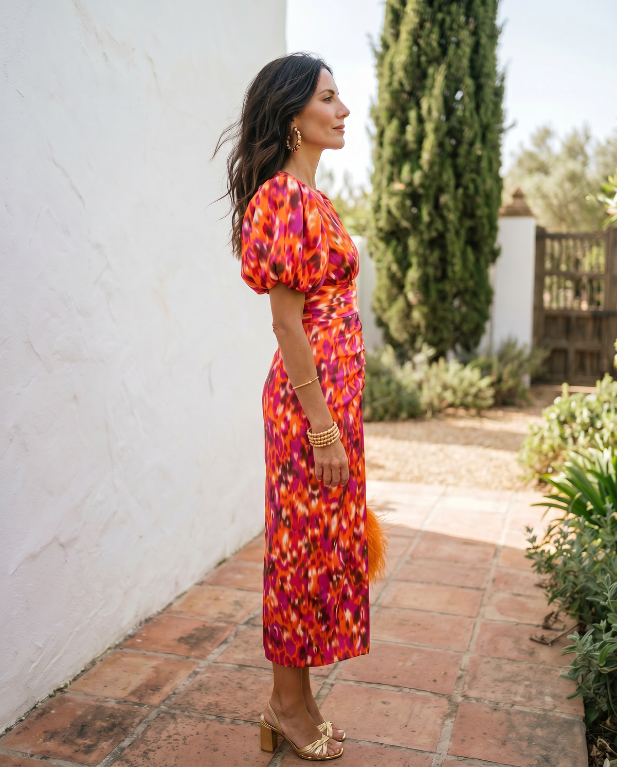 Carla | Vestido midi floral con mangas abullonadas