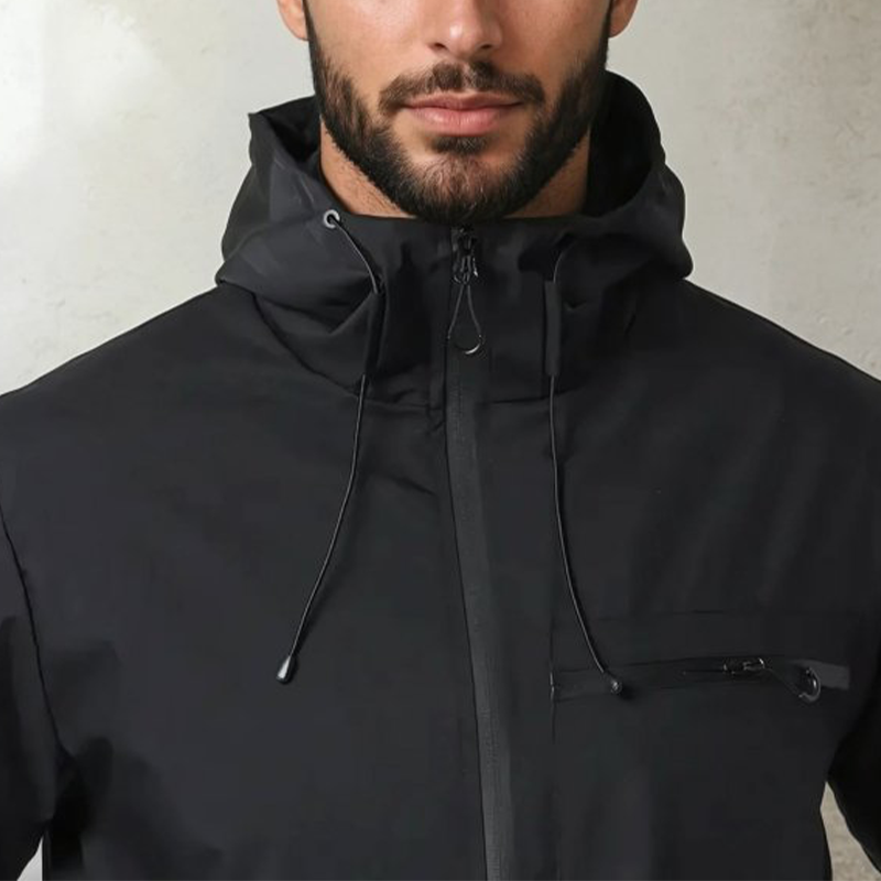 REAL | Chaqueta impermeable exclusiva